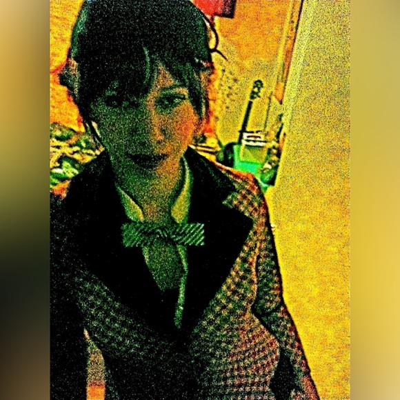 Meet your Posher, Rebecca - Picture 3 of 16